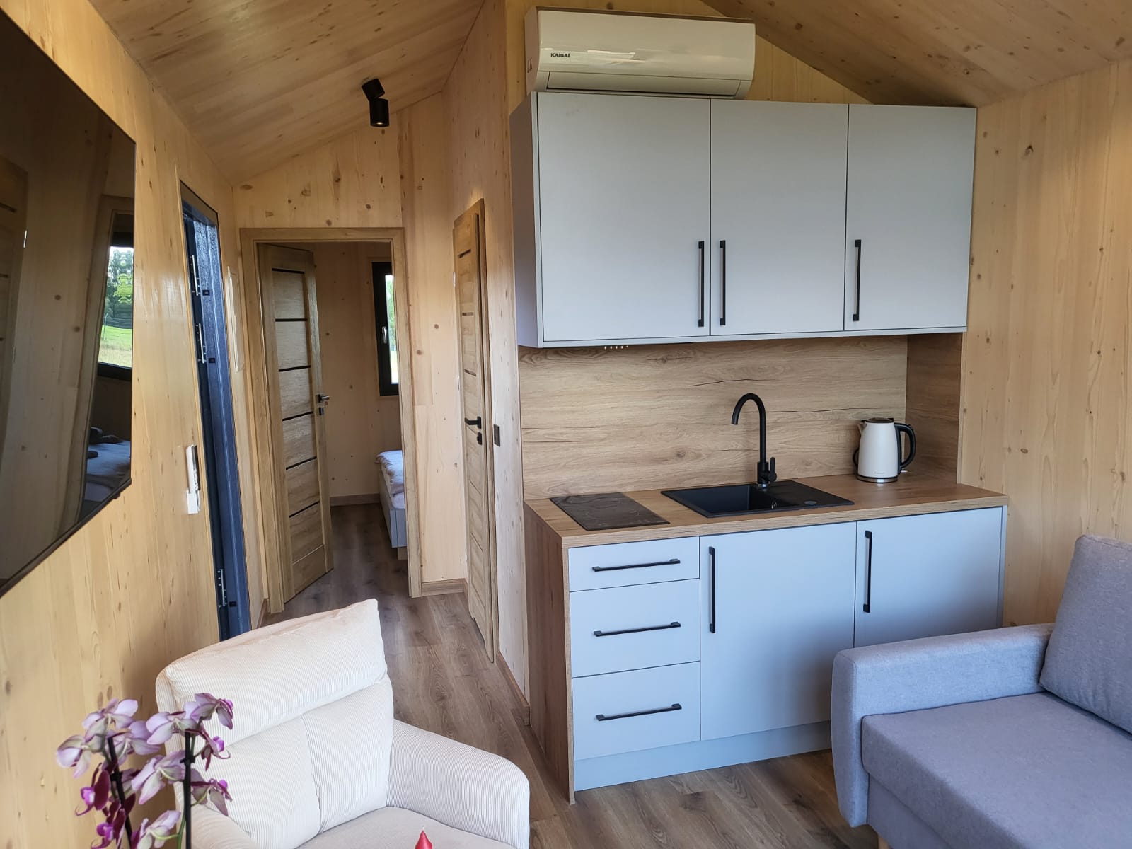 Küche – kompakte Küchenzeile mit Stauraum